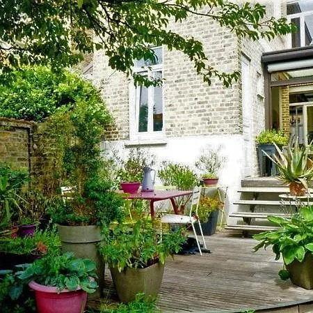 Les Bains House & Garden 5 Min Walk